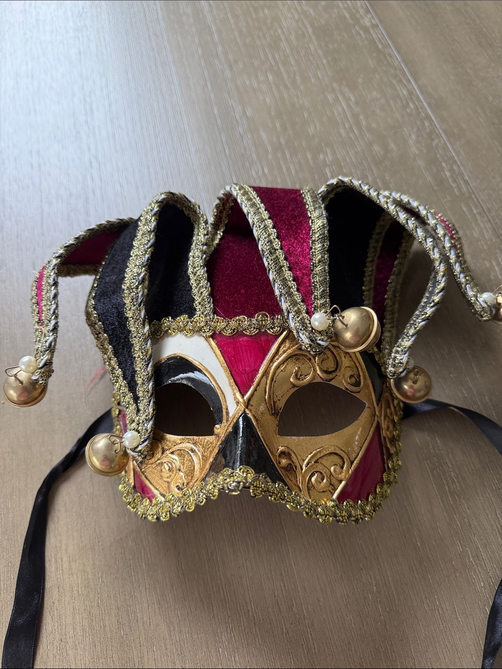 Pier 1 Jester Masquerade Mask in Burgundy, Black & Gold